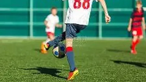 德约巴黎赛绝杀晋级16强 西西帕斯与蒂姆携手前进